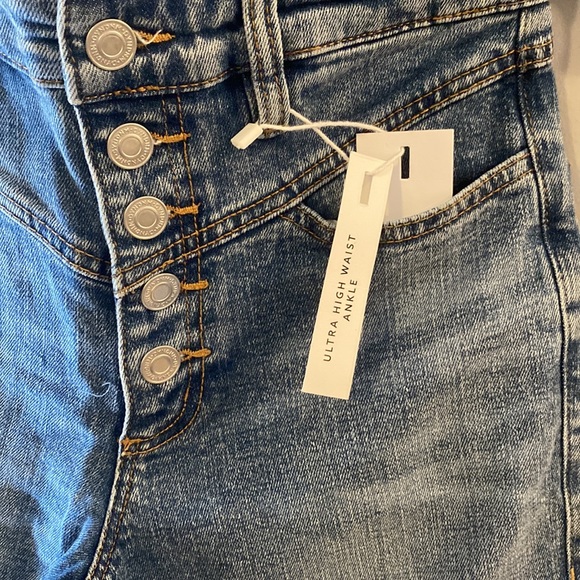 Dynamite Cindy Jeans - Picture 2 of 4